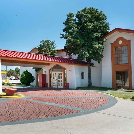 Howard Johnson By Wyndham Atlanta College Park Zewnętrze zdjęcie