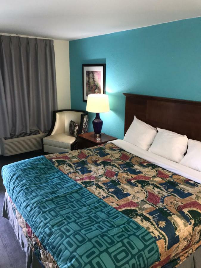 Howard Johnson By Wyndham Atlanta College Park Zewnętrze zdjęcie